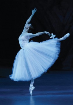 2020-04-26 16:00:00 Bolshoi Balesi Gösterimi: Giselle 
