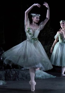2019-02-03 16:00:00 Bolshoi Balesi Gösterimi: La Sylphide 