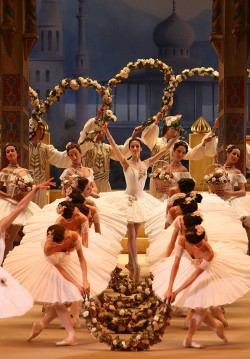 2017-11-19 11:00:00 Bolshoi Balesi Gösterimi: Le Corsaire 