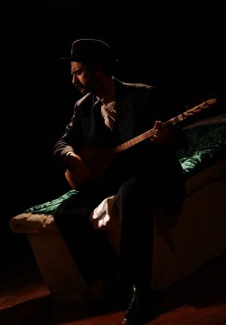 2018-10-25 20:00:00 Dost 