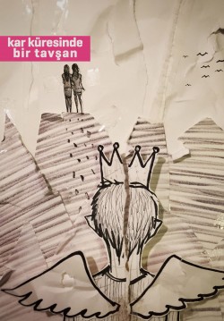 2016-03-29 20:30:00 Kar Küresinde Bir Tavşan 