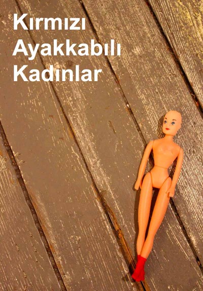 Kırmızı Ayakkabılı Kadınlar