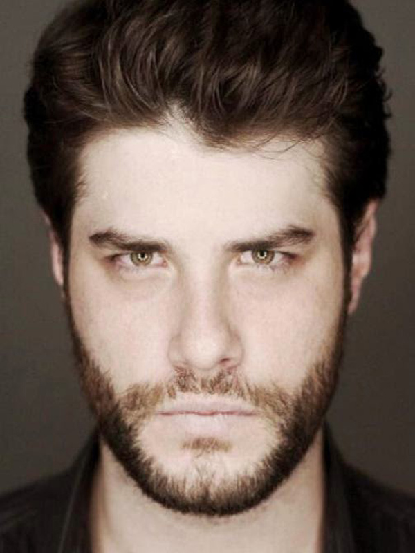 Берк джанкат. Берк лет. Берк джанкат турецкий актёр. Берк гюнешберк. Берк лет.